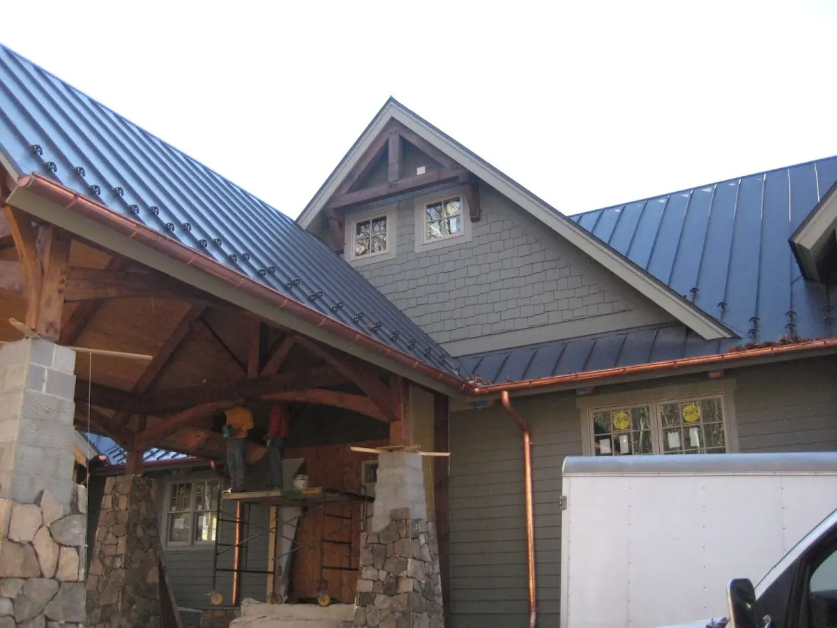 Craftsman Roofing team delivering quality roofing work in Kraft Corner